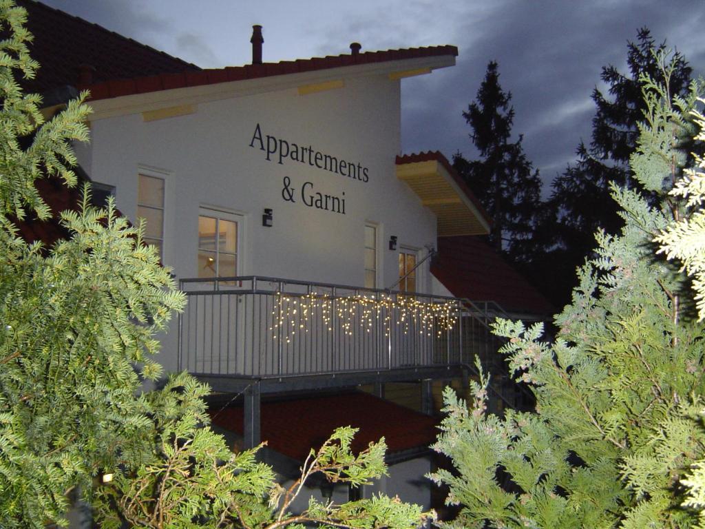 Haus Stoertebeker Appartements - Hotel Garni, Seebad Лубмін Екстер'єр фото