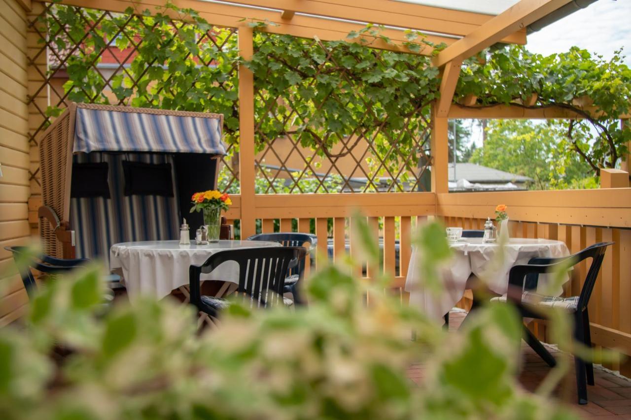 Haus Stoertebeker Appartements - Hotel Garni, Seebad Лубмін Екстер'єр фото
